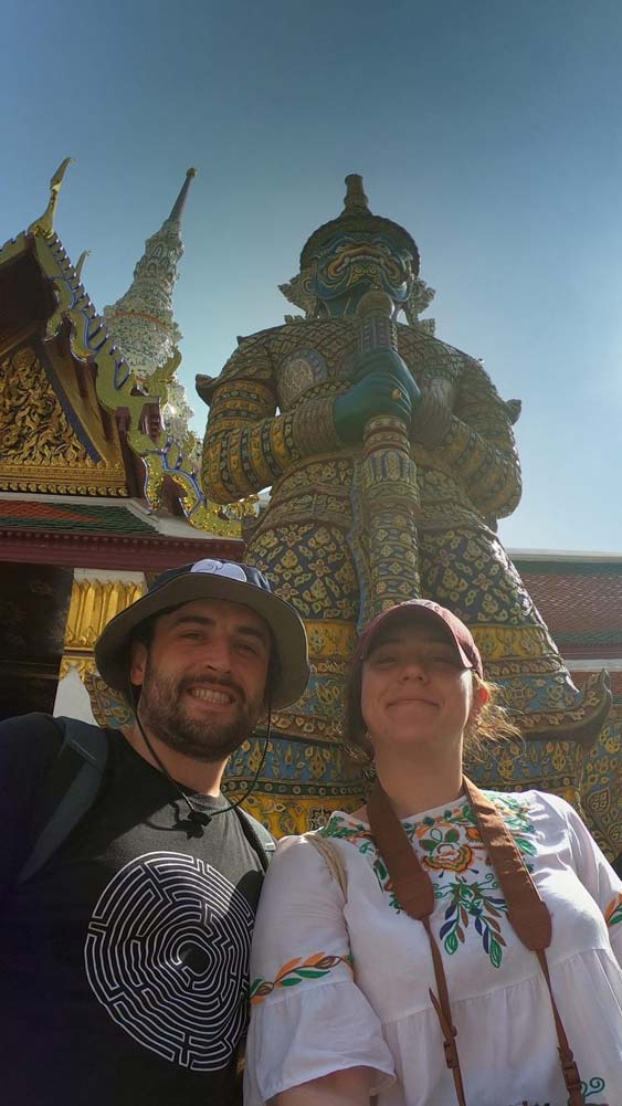 About 3 svg+xml;charset=utf