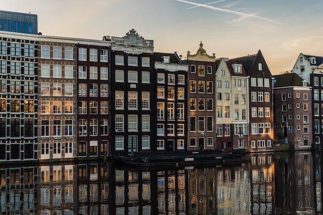couples guide to amsterdamw